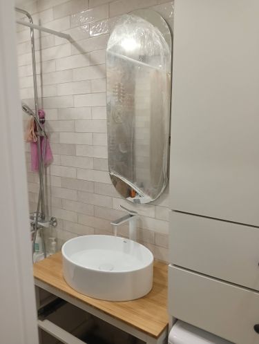 Установлен новый элемент водопроводной системы, обеспечивающий надежное функционирование. Проведены работы по демонтажу старого оборудования и монтажу современного устройства.