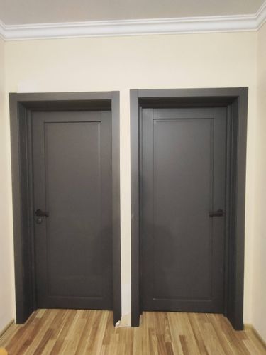 Установка межкомнатной двухстворчатой двери