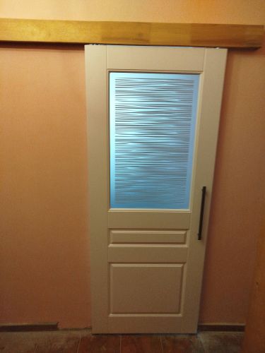 Установка межкомнатной одностворчатой раздвижной навесной двери без отделки проема