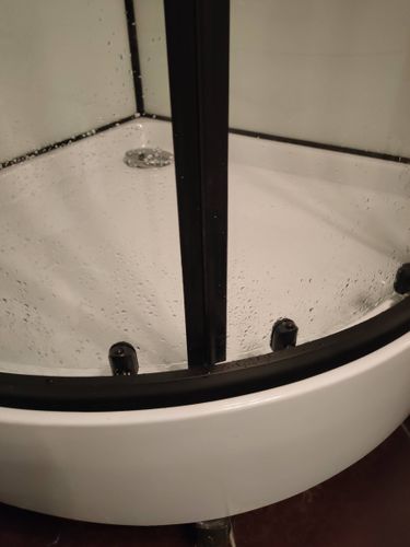 Установка душевой кабины шириной до 90 см