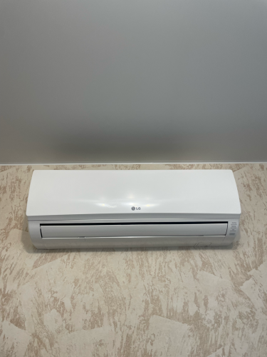 Проведена очистка фильтров, устранение загрязнений, дезинфекция внутренних элементов, проверка дренажной системы, восстановление работоспособности устройства.