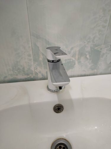 Установка смесителя (на готовые коммуникации)