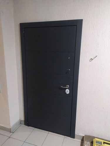 Установка входной двери весом до 95 кг