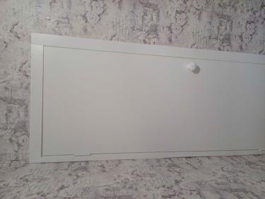 Установлена складная конструкция, закреплены направляющие, смонтированы панели, отрегулированы механизмы, проверена плавность движения, оформлен проем, добавлены декоративные элементы.