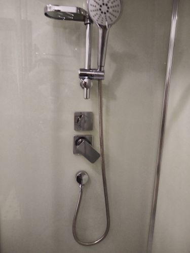 Демонтаж душевой кабины