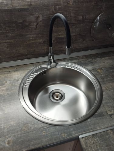 Установка смесителя (на готовые коммуникации)