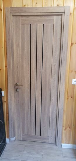 Установка межкомнатной одностворчатой двери с врезанной фурнитурой