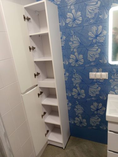 Установка комплекта: пенал + тумба +раковина + смеситель + зеркало