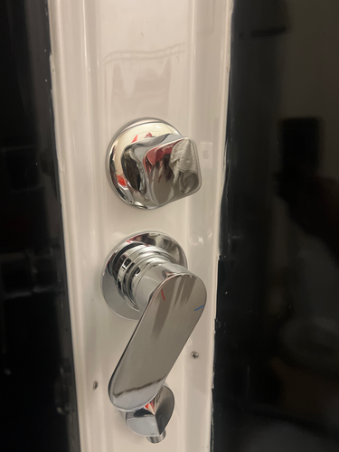 Установка душевой кабины шириной до 90 см