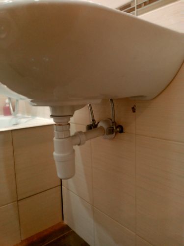 Установка смесителя (на готовые коммуникации)