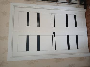 Установка межкомнатной двухстворчатой двери