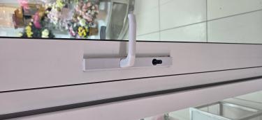 Первый час работы по входным дверям