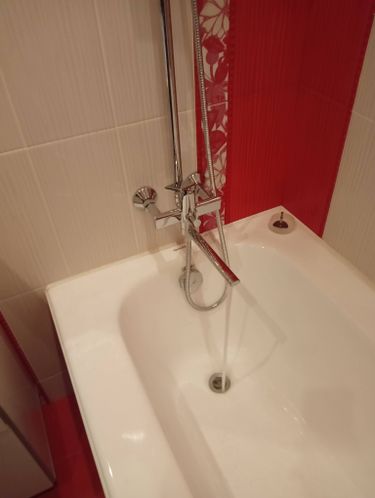 Установка смесителя (на готовые коммуникации)