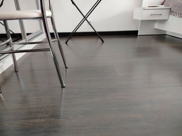 Монтаж деревянного/мдф плинтуса