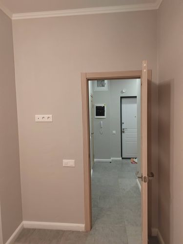 Покраска обоев в 2 слоя