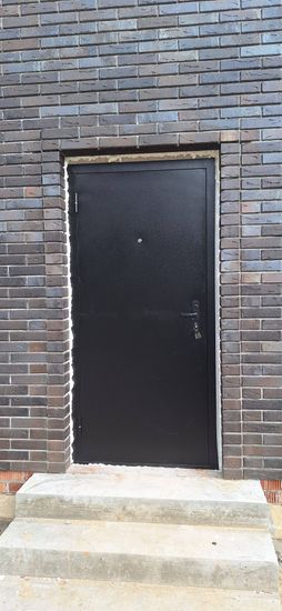 Установка входной двери весом до 95 кг