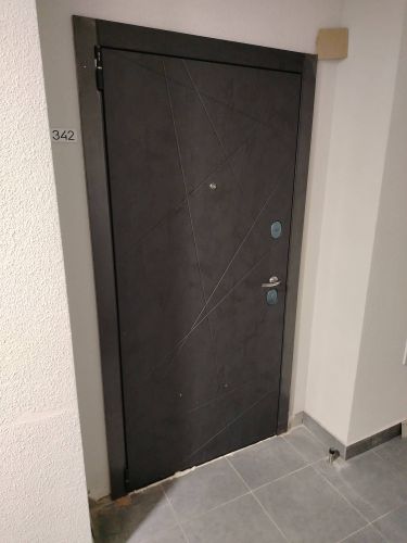 Установка входной двери весом до 95 кг