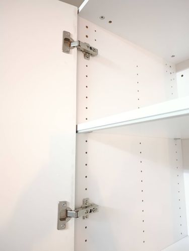 Ремонт дверцы шкафа