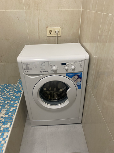 Установка отдельностоящей стиральной машины с подключением