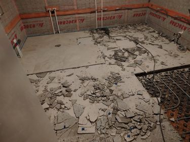 Демонтаж плитки с пола/со стен без сохранения