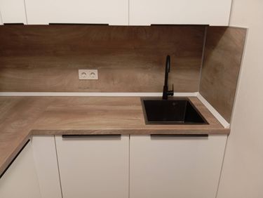 Еврозапил столешницы из ДСП Установка столешницы ДСП Установка и подключение электрической варочной поверхности