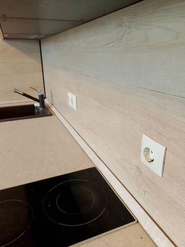 Установка стеновой панели МДФ/ДСП Продольный пил столешницы ДСП/Массив Монтаж/демонтаж розетки/выключателя