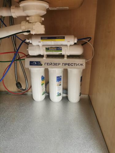 Замена картриджа в системе фильтрации