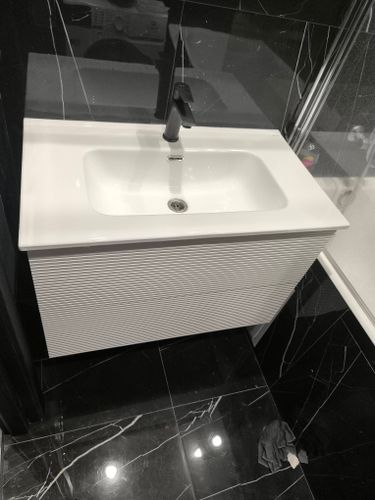 Установка смесителя (на готовые коммуникации)