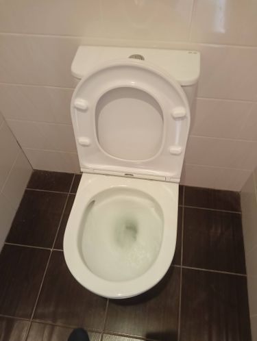 Установка напольного унитаза