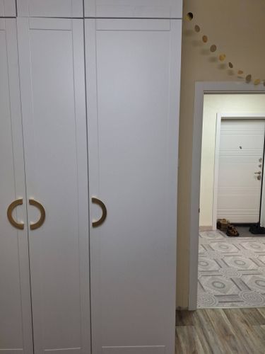 Установка и регулировка распашной двери