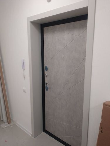 Установка входной двери весом до 95 кг