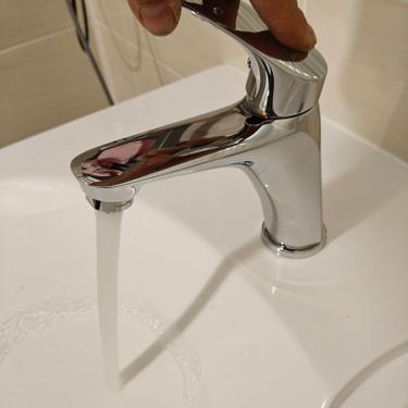 Установка смесителя (на готовые коммуникации)