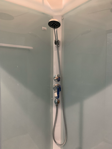 Установка душевой кабины шириной до 90 см