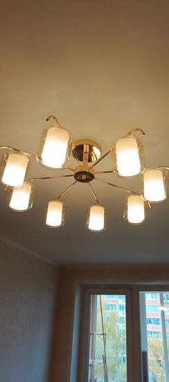 Установка люстры в сборке