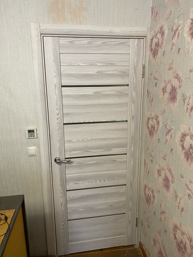 Установка межкомнатной двухстворчатой двери