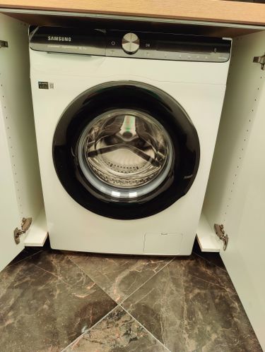 Установка отдельностоящей стиральной машины с подключением