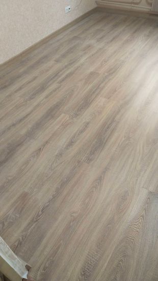 Монтаж пластикового плинтуса