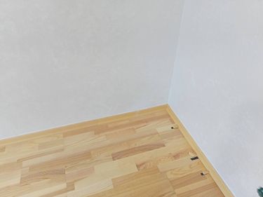 Монтаж деревянного/мдф плинтуса