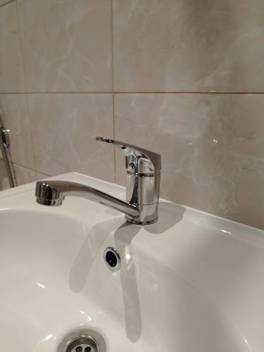 Установка смесителя (на готовые коммуникации)