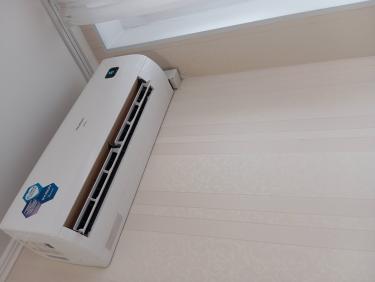 Проведена чистка фильтров, проверка дренажа, диагностика системы, устранение загрязнений, тестирование функциональности, обновление фреона, настройка параметров, осмотр соединений, улучшение производительности.