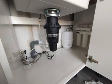 Установка проточного фильтра для питьевой воды