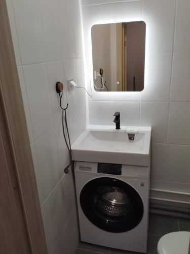 Установка отдельностоящей стиральной машины с подключением