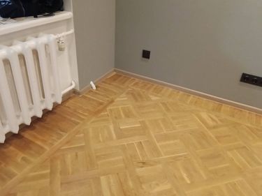 Монтаж пластикового плинтуса