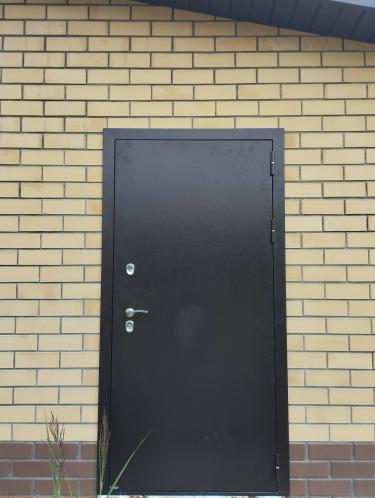 Установка входной двери весом до 95 кг