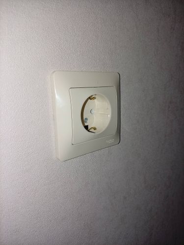 Ремонт розетки/выключателя