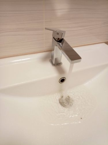 Установка смесителя (на готовые коммуникации)