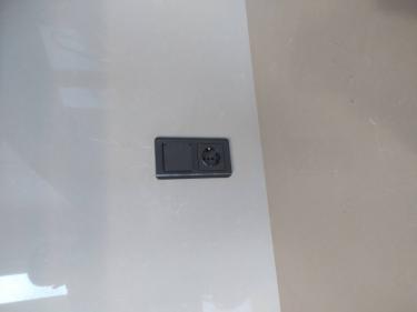 Установка розетки на готовые коммуникации