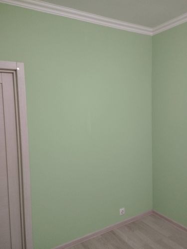 Покраска обоев в 2 слоя