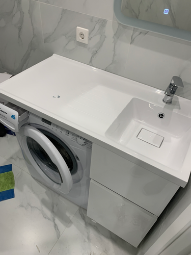 Установлено новое сантехническое оборудование, заменены старые элементы, проведено подключение к водопроводу, проверена герметичность соединений, обеспечена функциональность и эстетика.