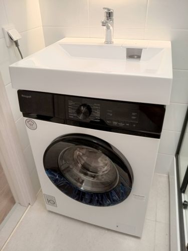 Установка смесителя (на готовые коммуникации)